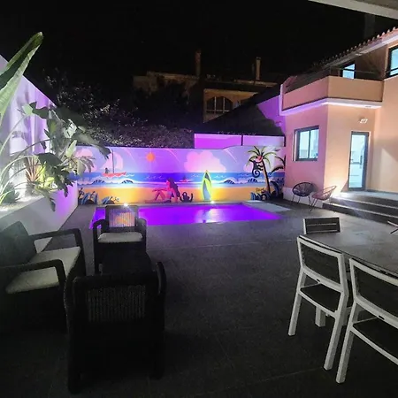 Big House With Pool - 5 Min Walk To *