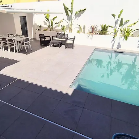 Big House With Pool - 5 Min Walk To Vila *