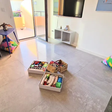 Big House With Pool - 5 Min Walk To Villa